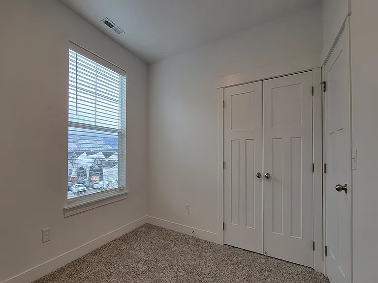 471 N 325 W #471 — Photo 12