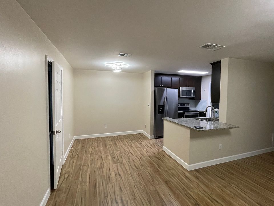 Kitchen with a breakfast area