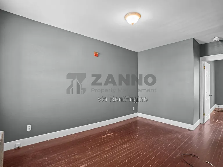 72 Mowry St #3R-3 — Photo 8