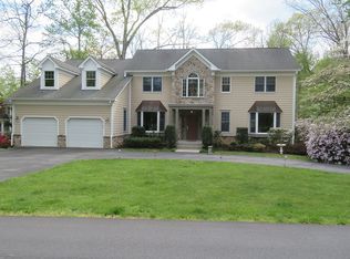 7605 Marshall Dr, Annandale, VA 22003