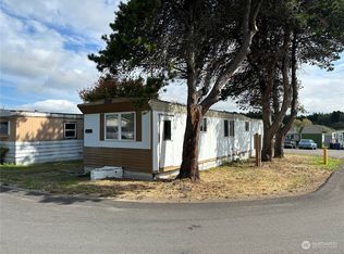 1320 N Oak Harbor St TRLR 167, Oak Harbor, WA 98277