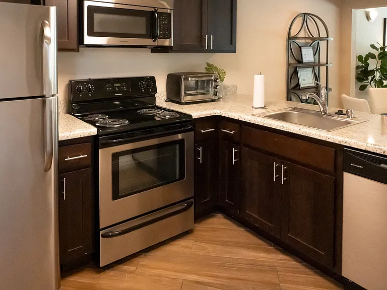 Creekside Colony — Photo 18