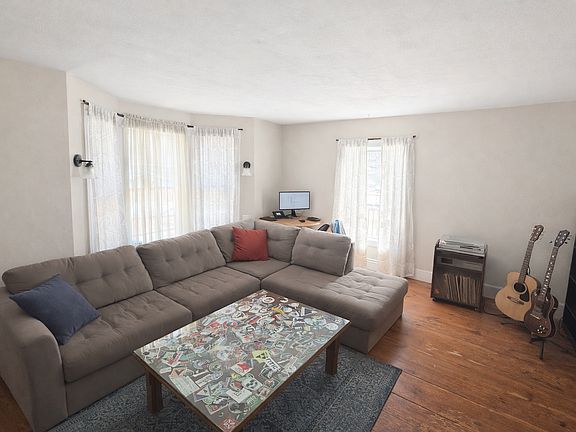 4th image of 26 Washington St APT 2