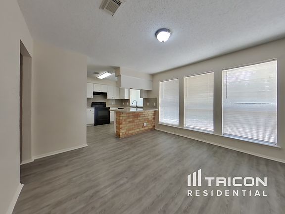 5th image of 22407 Coriander Dr
