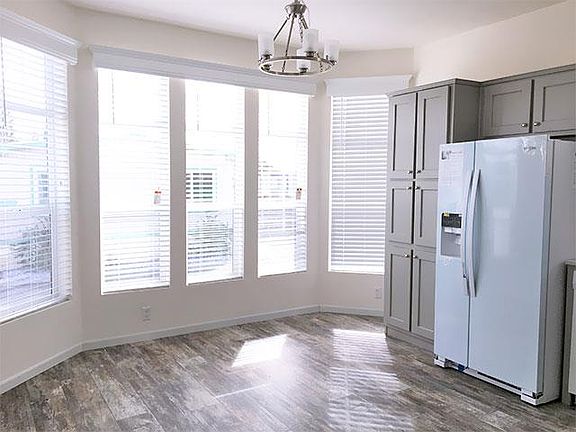 5th image of 3118 Redcoat Ln #132