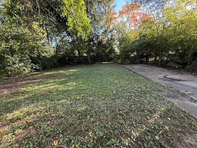 692 S Wheatland Ave — Photo 11