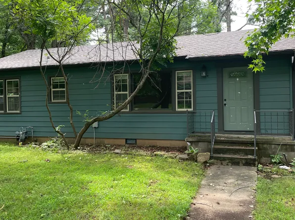 1231 S Maxwell Dr, Fayetteville, AR 72703