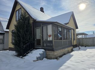 533 6th Ave N, Clinton, IA 52732