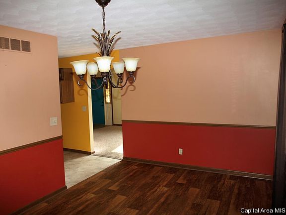 4th image of 1169 Sweetbriar Pl