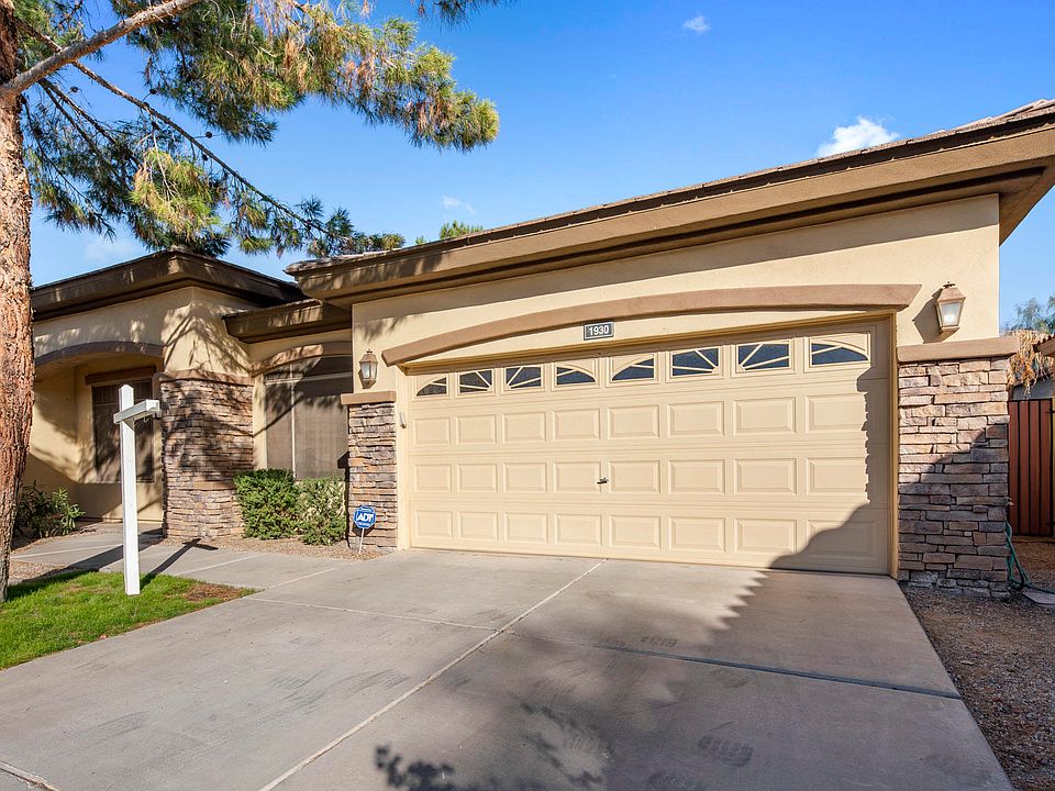 1st image of 1930 W Olive Way