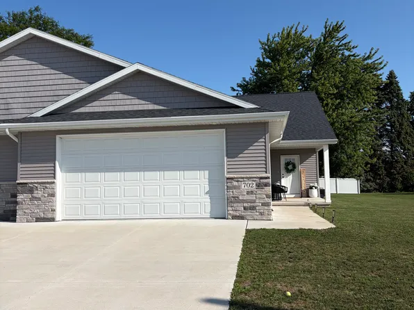 702 Hartzheim Dr, Appleton, WI 54913