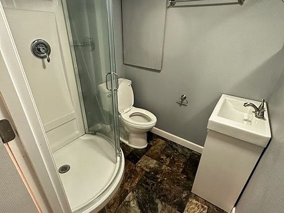 5th image of 835 Fairfax St #835A
