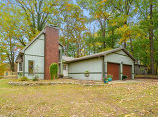 9315 Yund Rd, Benton Harbor, MI 49022