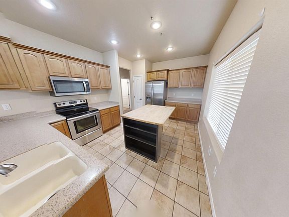 5th image of 3301 Northglen Dr