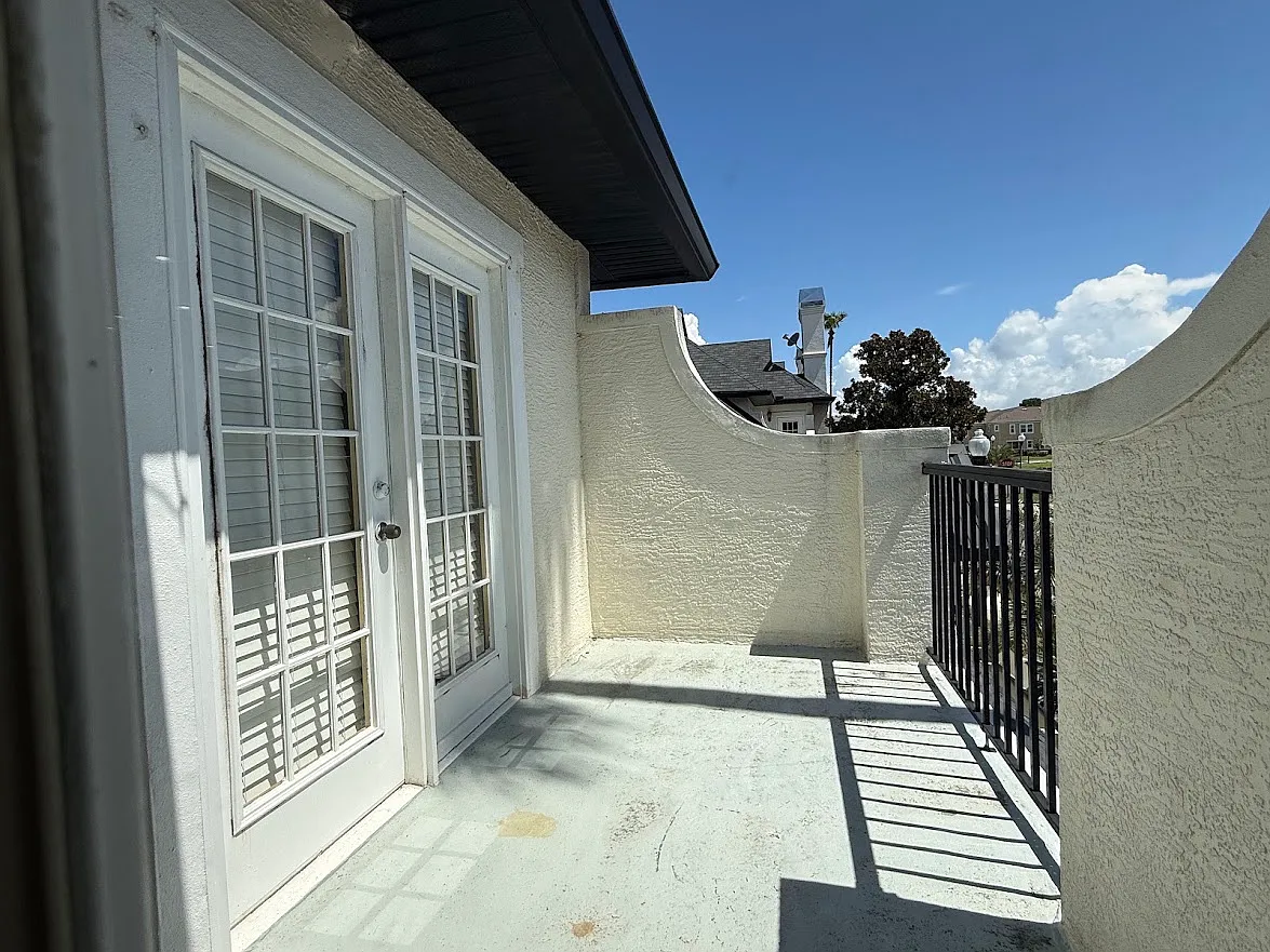 2 bed, 1113 sqft, $1,900 — Photo 4