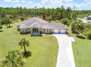 925 Valkaria Rd, Grant Valkaria, FL 32950