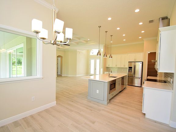 5th image of 2007 Windbrook Dr SE