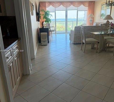 5th image of 5601 Collins Ave APT 1723
