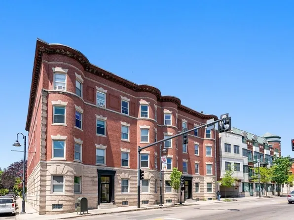 158 Harvard St APT 7, Brookline, MA 02446