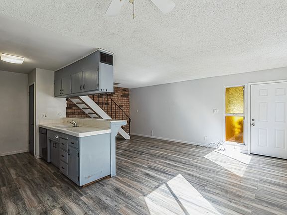 5th image of 5093 Connecticut Dr