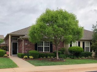 2455 Manchester, Village, OK 73120