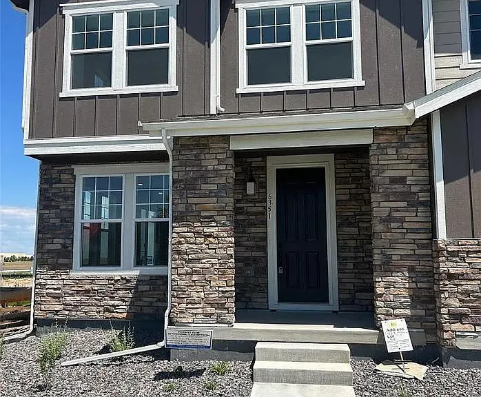 6351 N Malaya St — Photo 2