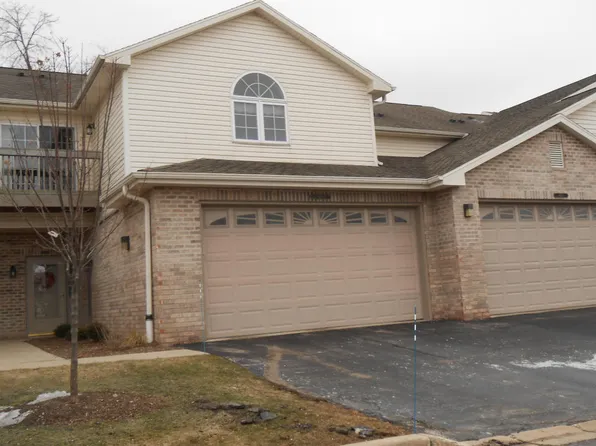 9245 S 54th St #906, Franklin, WI 53132