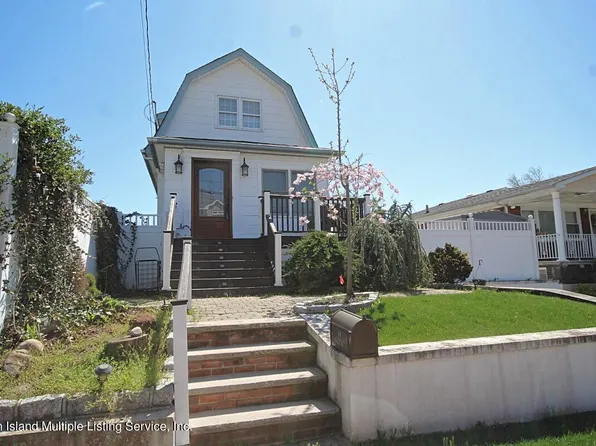22 Driggs St, Staten Island, NY 10308