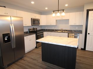 320 Cedar Cross Rd #6, Dubuque, IA 52003