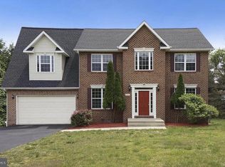 8206 Fairfield Dr, Owings, MD 20736