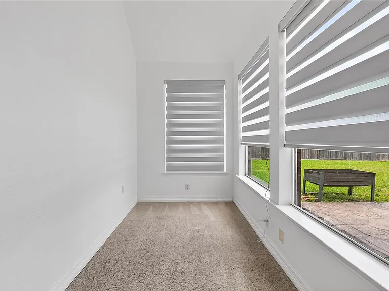1311 Rene Ct — Photo 20