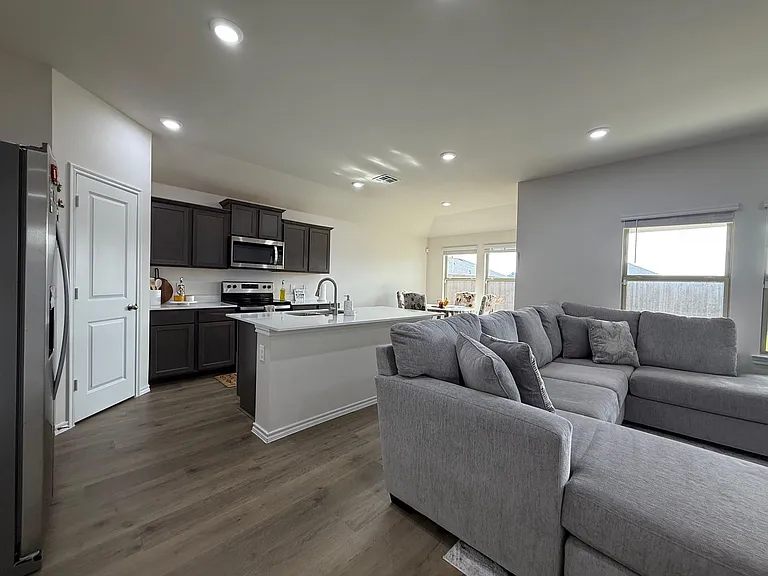 305 Charmed Way — Photo 23