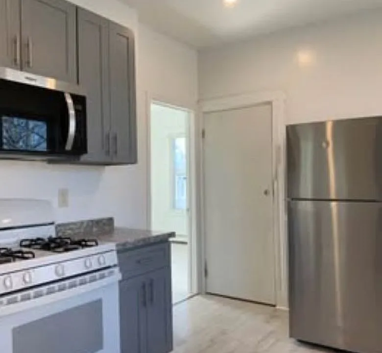 163 Washington St #1