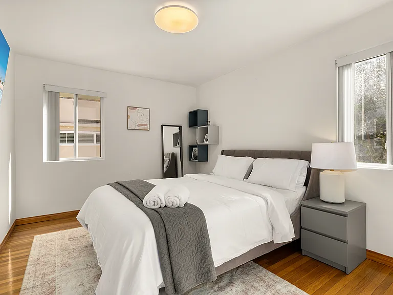1169 Amherst Ave #1173-1/2 — Photo 3