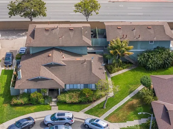 7252 Elk Cir, Huntington Beach, CA 92647