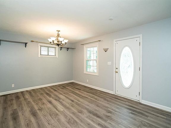 5th image of 4149 Wilmington Ave