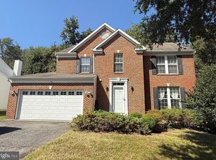 6002 Crest Park Dr, Riverdale, MD 20737