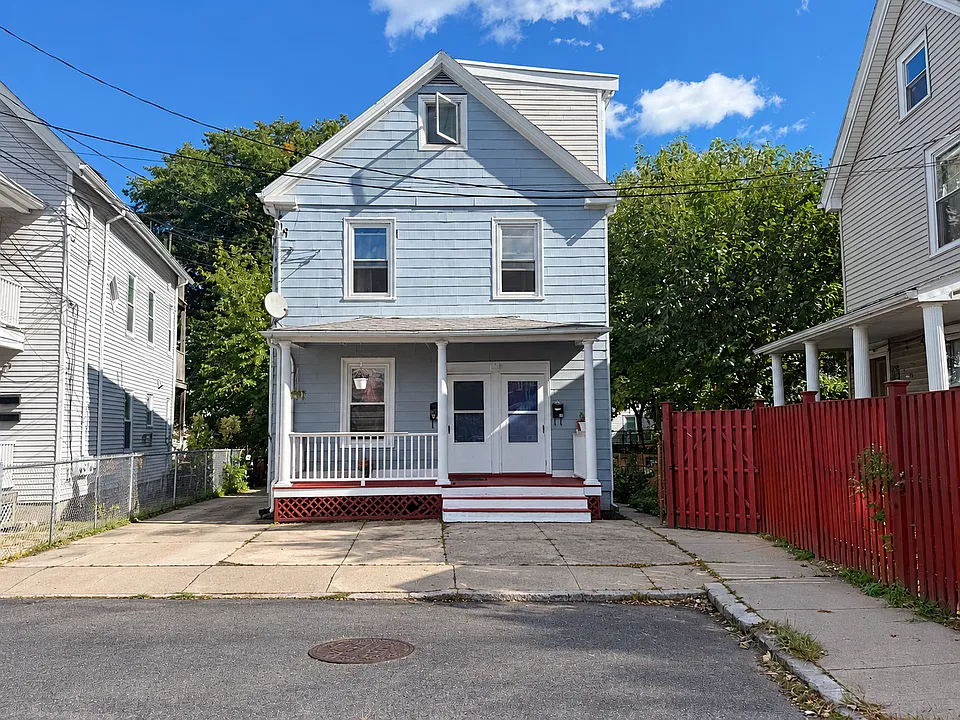 18 Richardson St