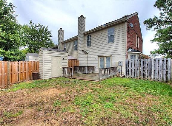 5th image of 4900 Donegal Trace Ct Unit 4900