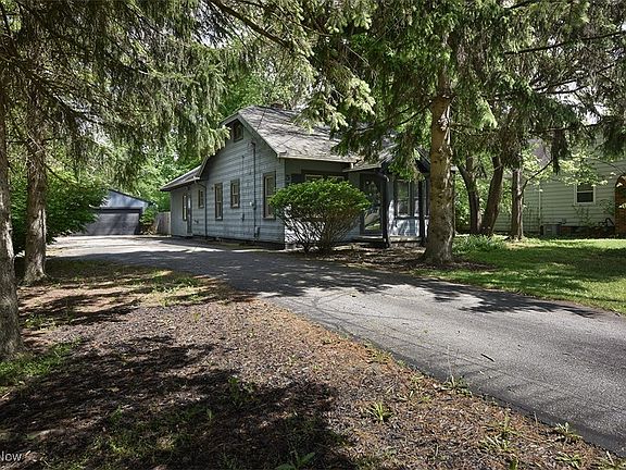 2nd image of 5589 Wellesley Ave