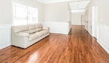 1st image of 129 Crescent Pl Floor 1