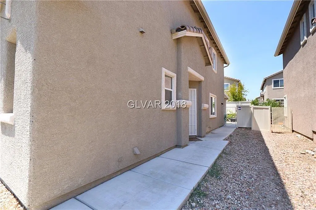 1619 Meno Peak St — Photo 4