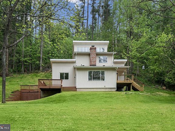 2nd image of 2056 Brown Rd