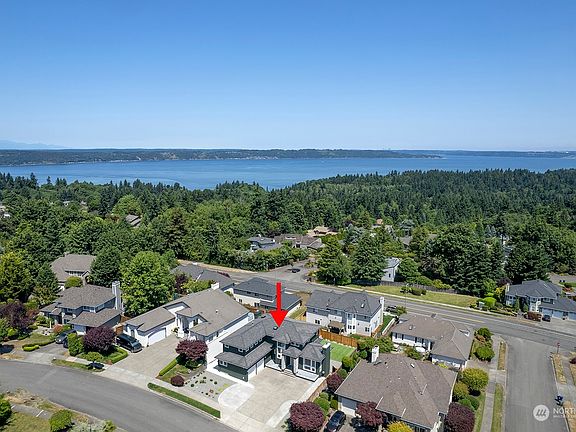 2nd image of 5634 Orca Drive NE