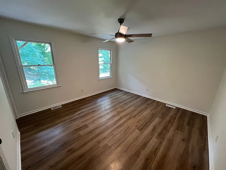 1304 Buckingham Rd — Photo 59