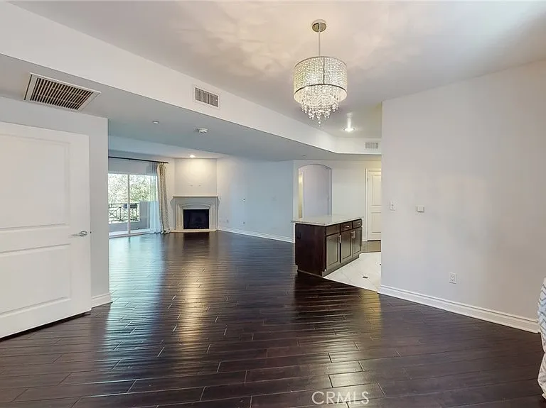 4424 Whitsett Ave #206 — Photo 15