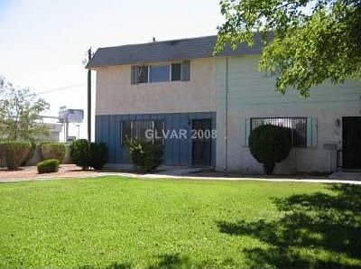 4th image of 528 Greenbriar Townhouse Way