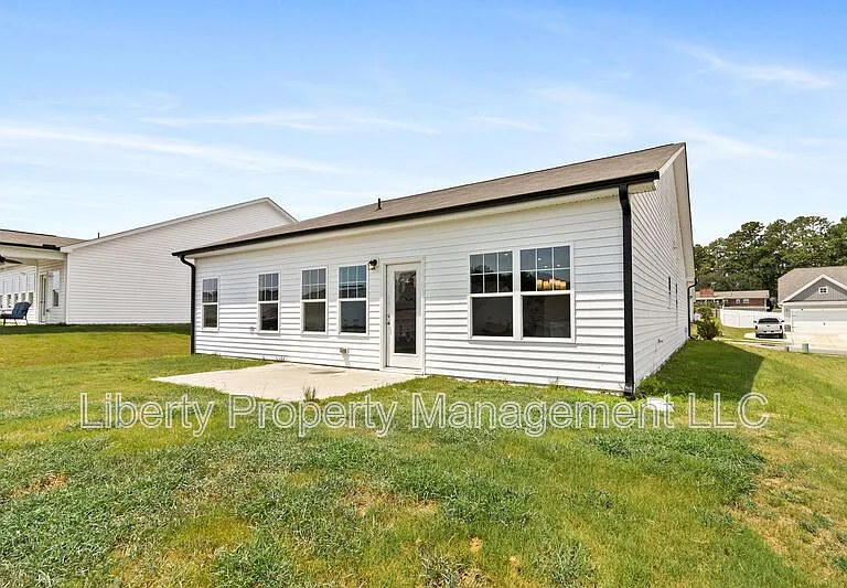 433 Troy Dr — Photo 16