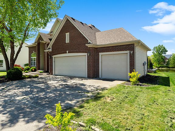 3rd image of 12504 Bent Oak Ln