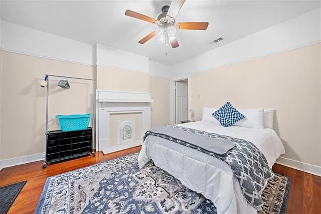 2608 Magazine St — Photo 8